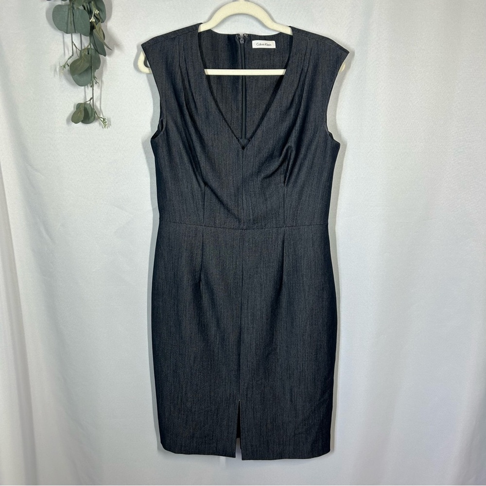 Calvin Klein | Gray V Neck Sleeveless Knee Length Dress Women's Size 10